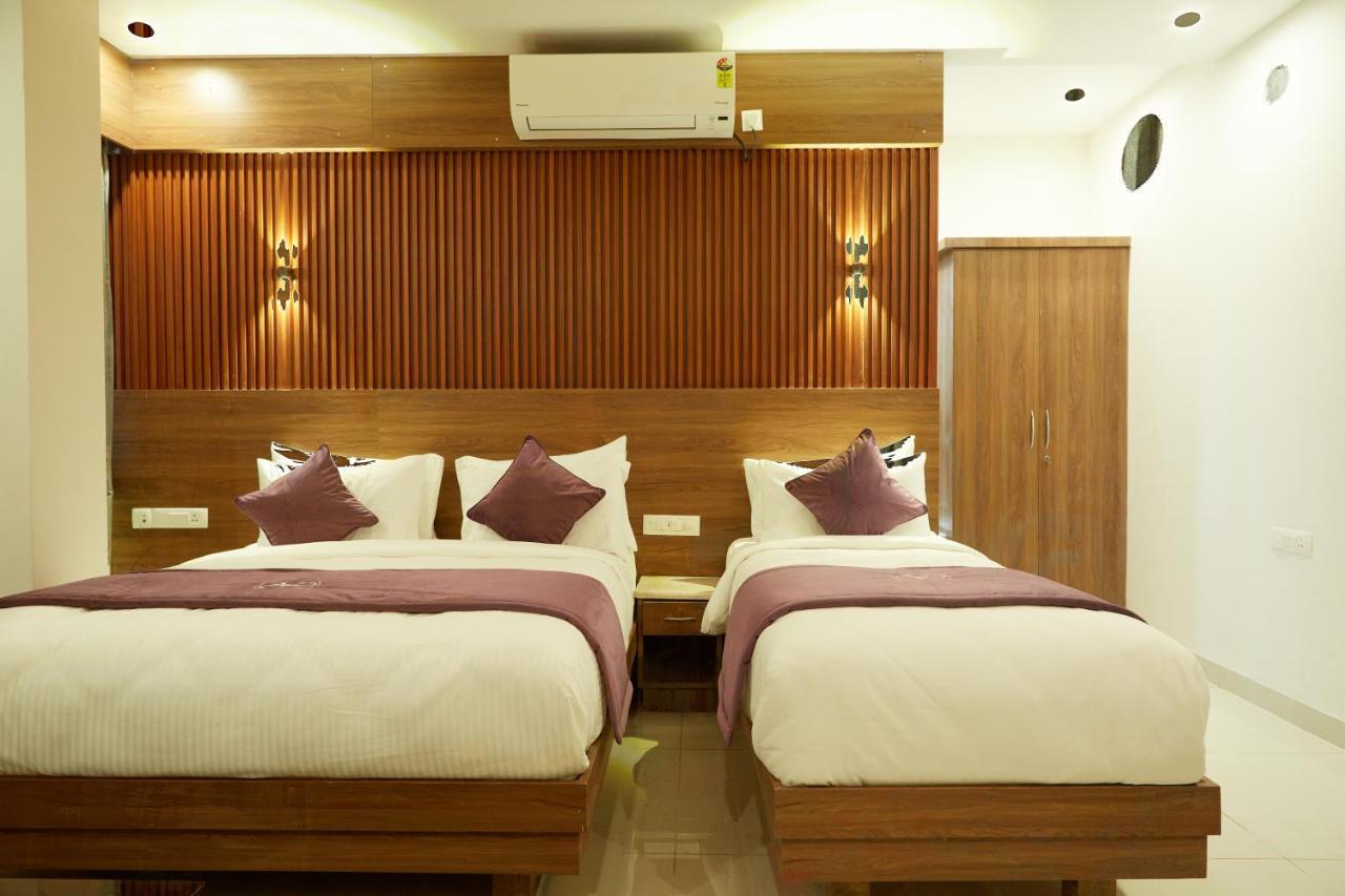 Vovo Premier Hotel Bangalore Luaran gambar