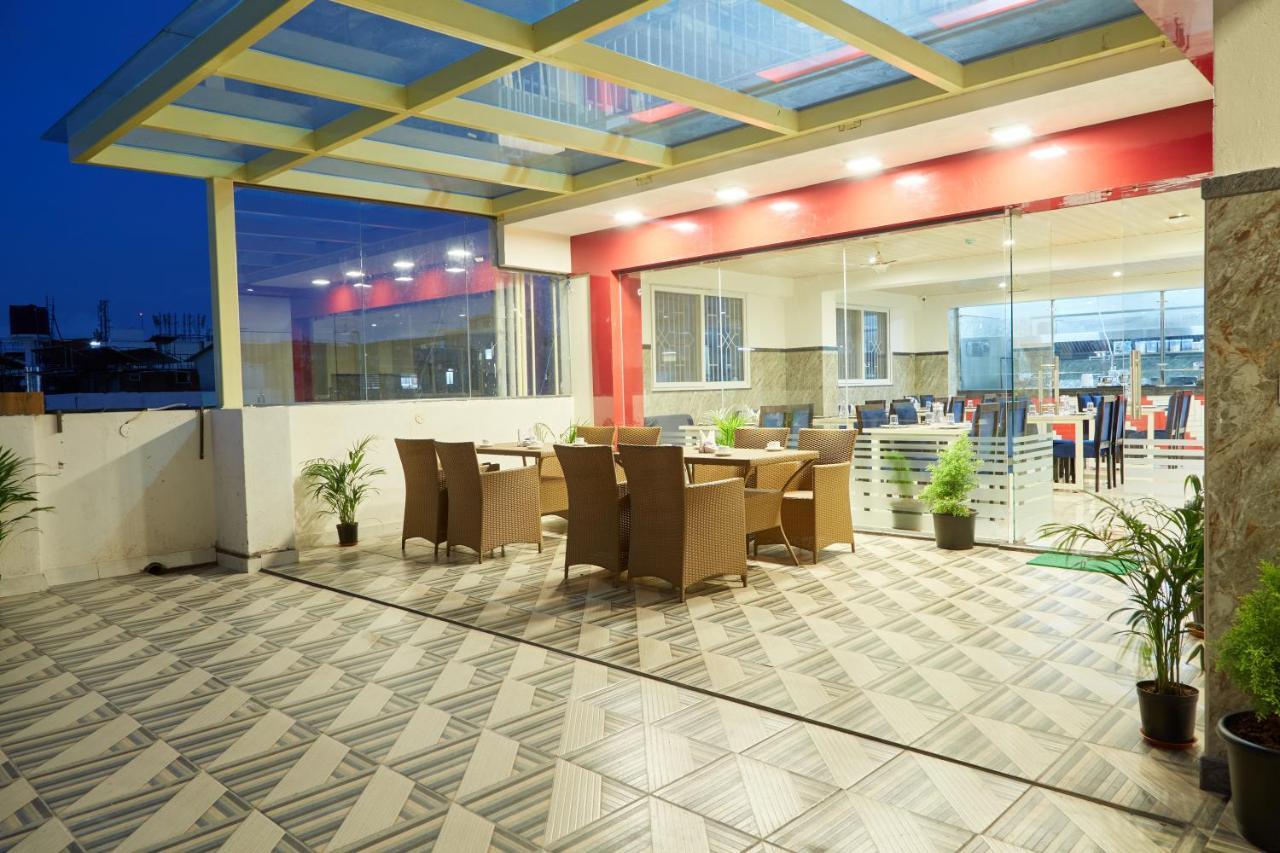 Vovo Premier Hotel Bangalore Luaran gambar