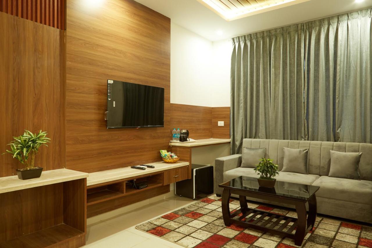 Vovo Premier Hotel Bangalore Luaran gambar