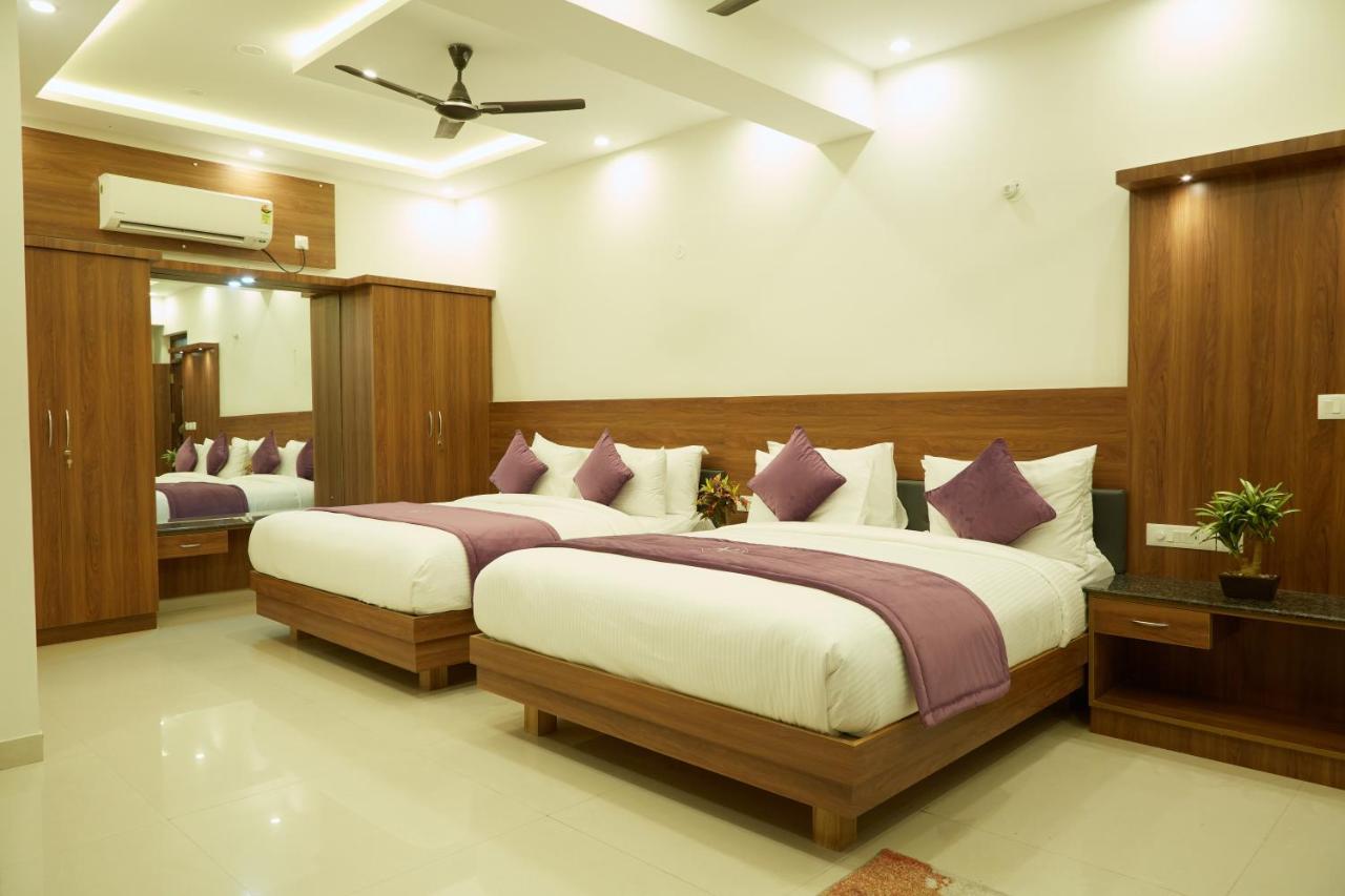 Vovo Premier Hotel Bangalore Luaran gambar