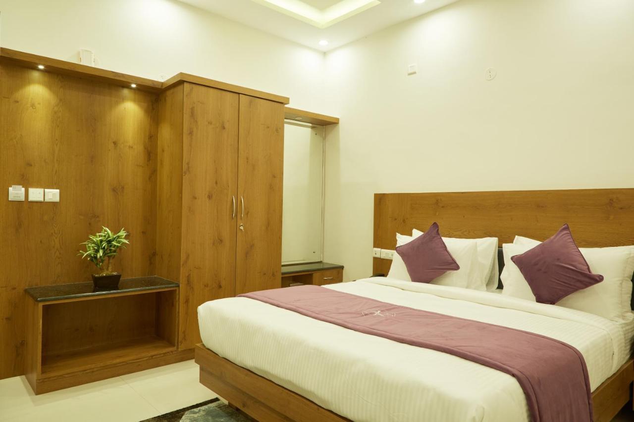 Vovo Premier Hotel Bangalore Luaran gambar