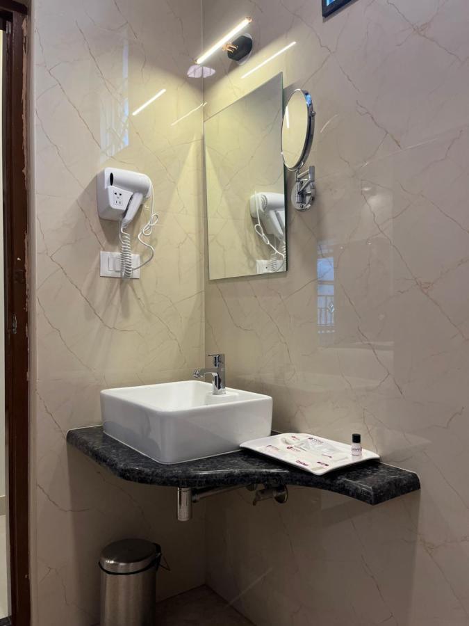 Vovo Premier Hotel Bangalore Luaran gambar